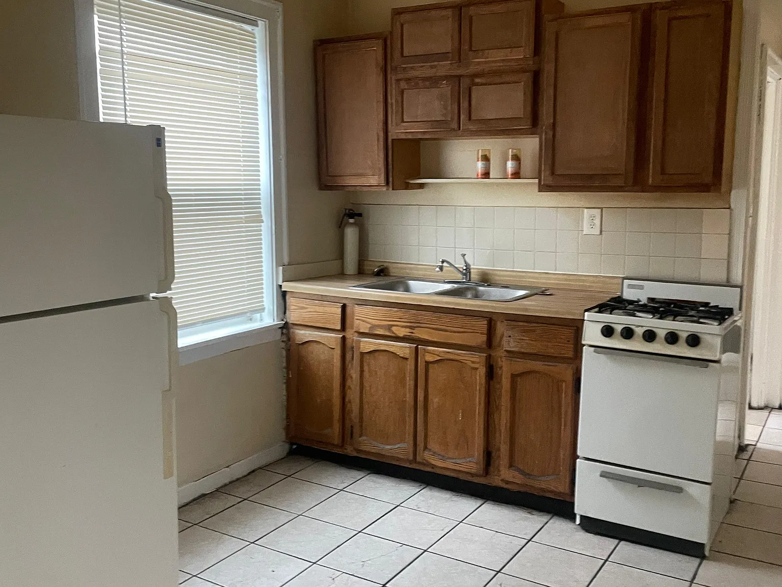 4854 West Armitage Avenue - 2R — Photo 3