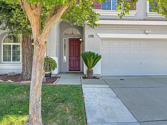 3rd image of 4060 Clarewood Way