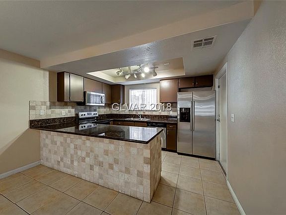 3rd image of 4410 Rich Dr Unit B