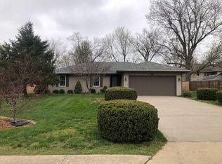 3215 W Silverleaf Ave, Springfield, MO 65807
