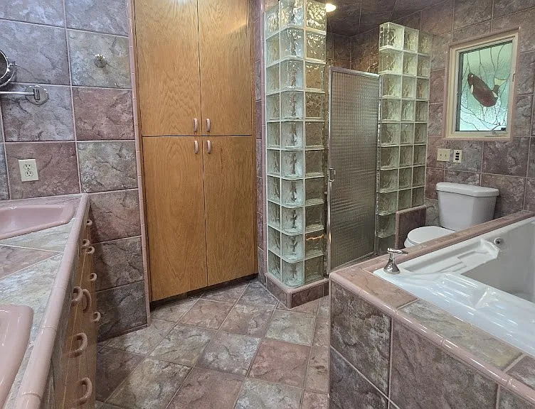 1176 W San Bruno Ave — Photo 64