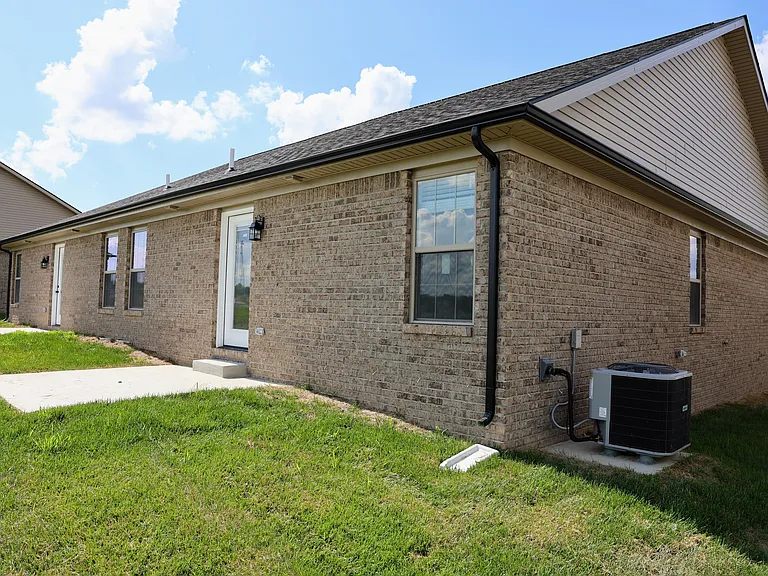 5001 Melana Way — Photo 21
