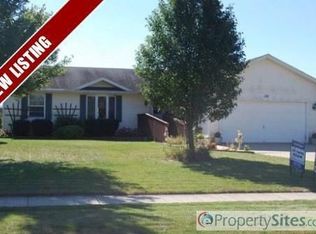 132 Willis Ave, Rochelle, IL 61068