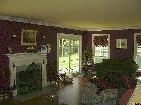 5th image of 2 Walden Ln