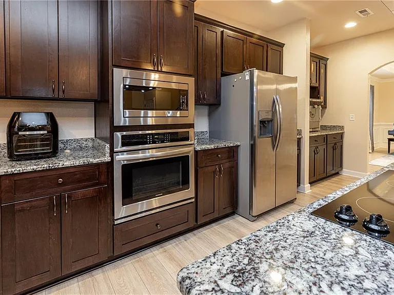 5919 Orcutt Ave — Photo 37