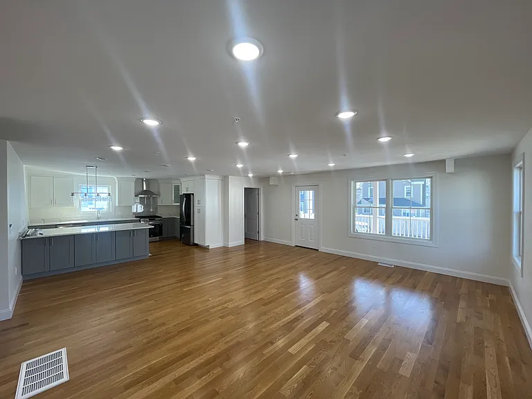 Open Floor Panel