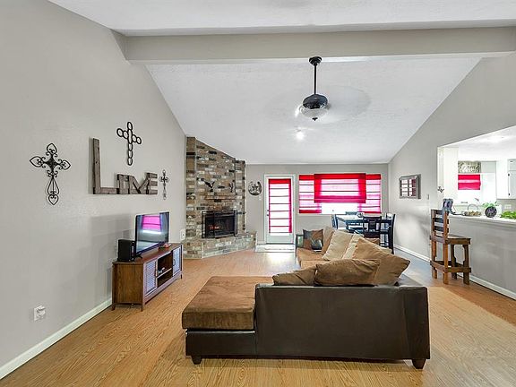 4th image of 1114 Mayweather Ln