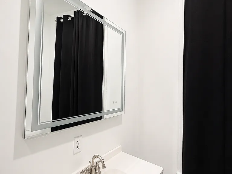 2125 Bolton St #1 — Photo 16