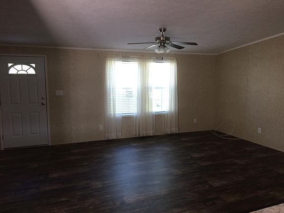 4th image of 29 Pine Ln