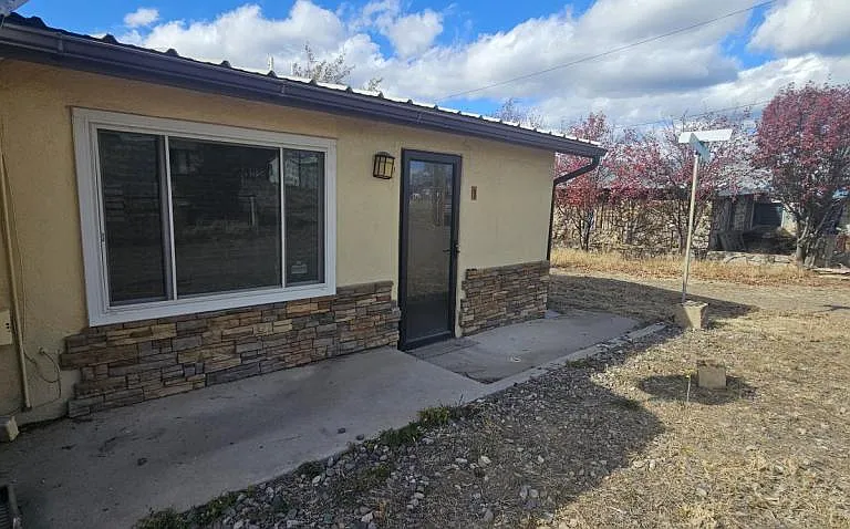 1 Encina St — Photo 27