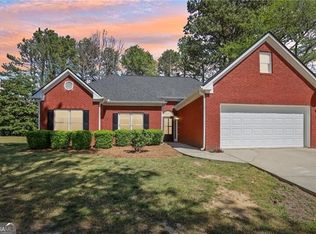 3100 Plantation Run Dr, Loganville, GA 30052