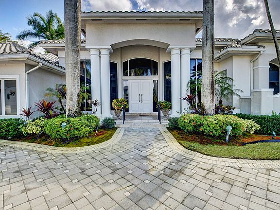 Home For Sale In St Andrews Country Club