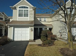 278 Bald Eagle Dr, Stewartsville, NJ 08886
