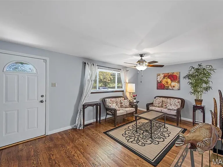 3319 Eminence Blvd — Photo 7