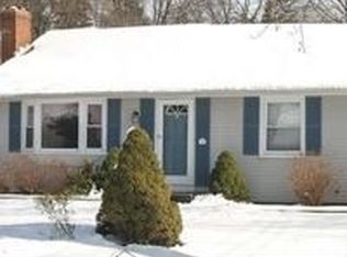 16 High St, South Windsor, CT 06074