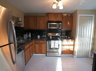 24 Heather Rdg, Shelton, CT 06484
