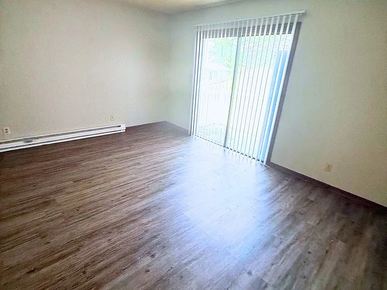 Find Your Next Home At One Oak Place — Photo 9