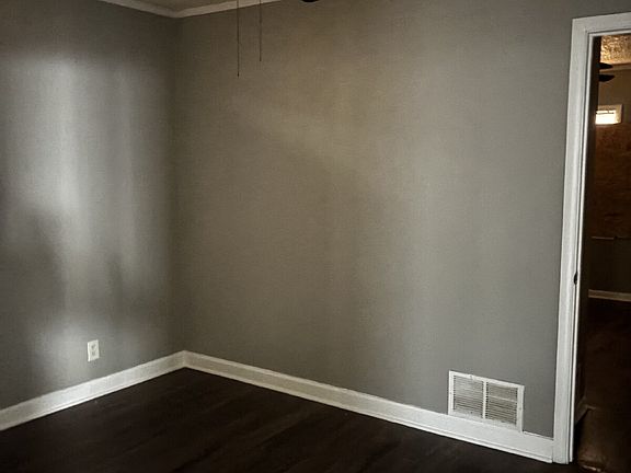5th image of 46 E Frank Ave