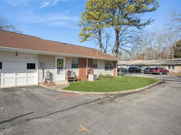 5A Guilford Court #A, Ridge, NY 11961