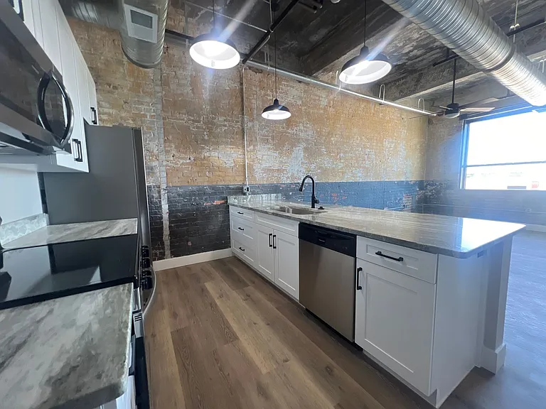 119 E Princess Anne Rd — Photo 183