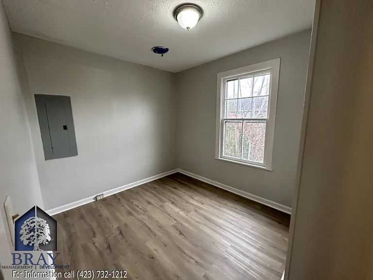 1238 Willow St — Photo 14