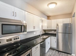 5500 Kaynorth Rd APT 17, Lansing, MI 48911