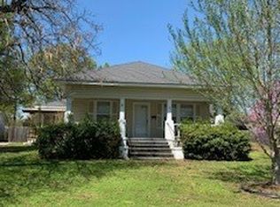 313 4th St, Checotah, OK 74426