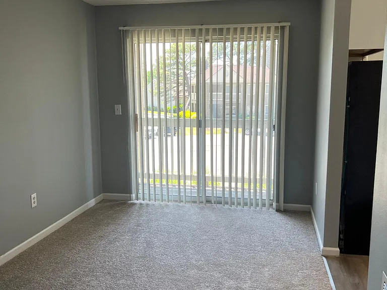 280 Myrtle Greens Dr #H — Photo 3