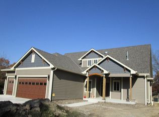 520 SE Laurel Rd, Tecumseh, KS 66542