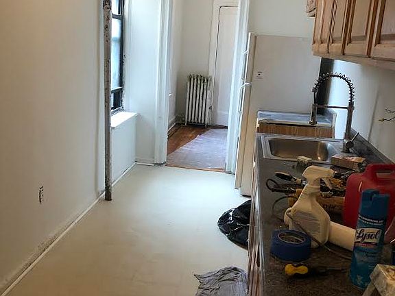 3rd image of 56 Bennett Ave #6EE