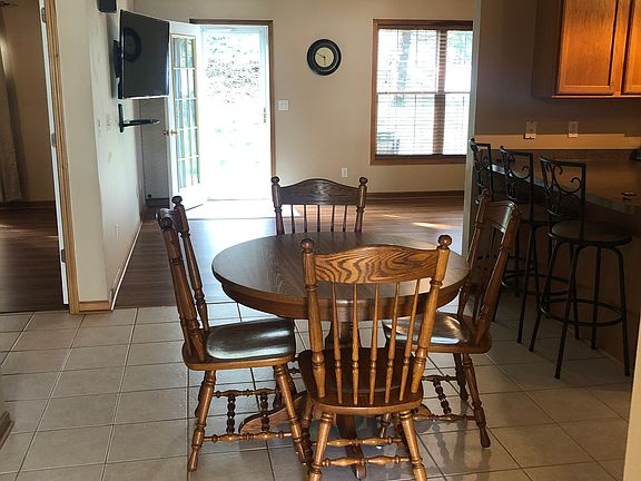5th image of 308 Villa East Dr