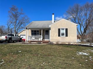 608 Lakeview Dr, Endicott, NY 13760