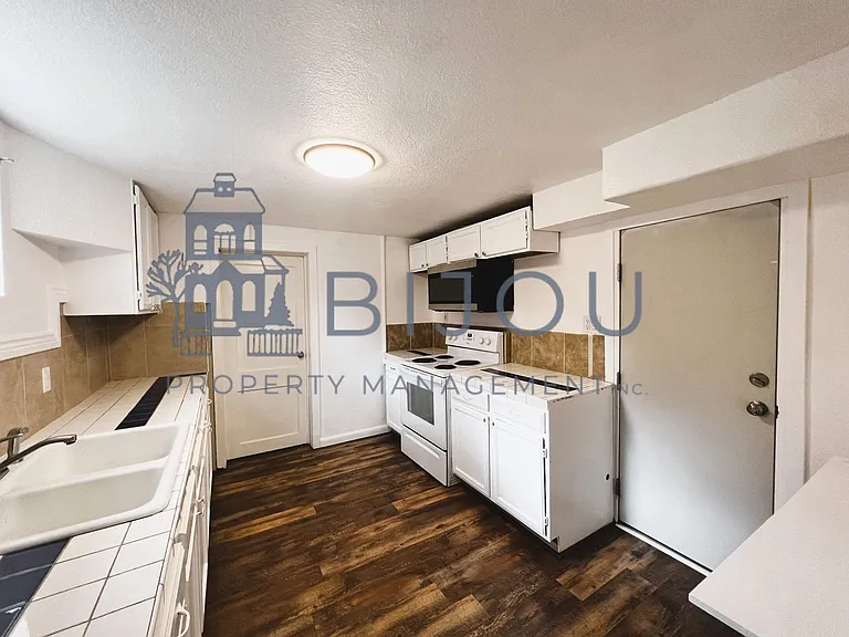 238 N. Prospect St — Photo 13