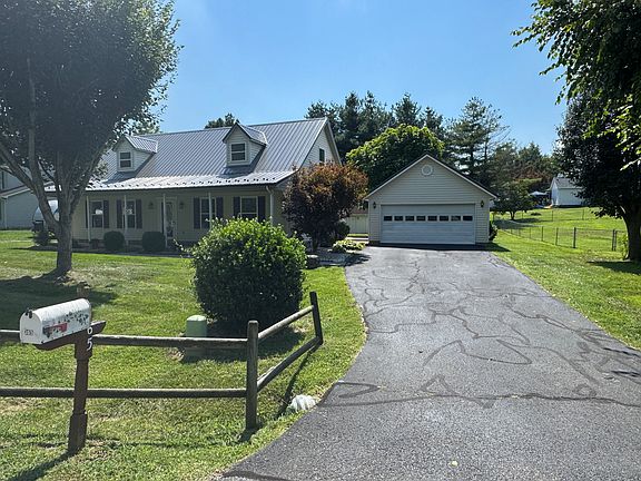 2nd image of 365 Auburn Dr