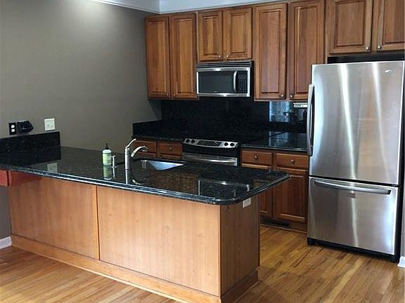 4th image of 5210 Hook Cir