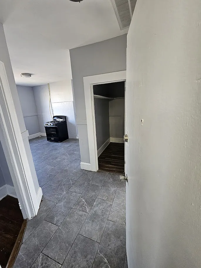 Building Photo - 1350 Springfield Ave #45-18