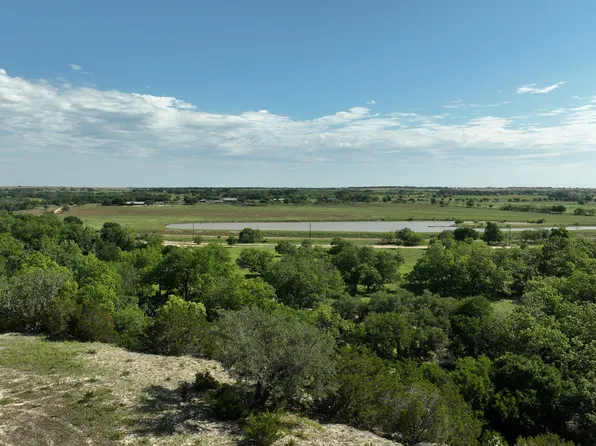1543 CR 215, Bertram, TX 78605