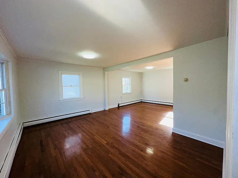 79 Hawkins Ave — Photo 10