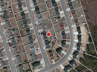 927 Scully Dr, Fayetteville, NC 28314