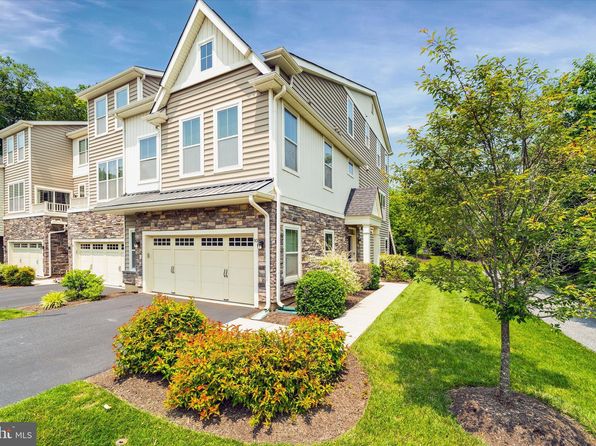10 Chasmere Dr