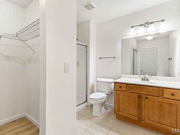 4th image of 2419 Sandalwood Creek Ct APT D