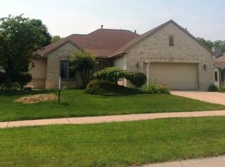 610 Park Way W, Oregon, OH 43616