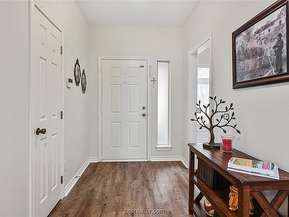 2nd image of 232 Stuttgart Cir