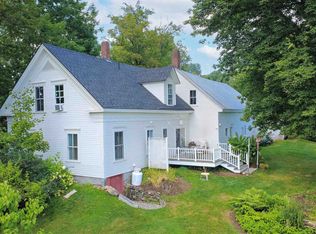 282 S Main St, Peacham, VT 05862