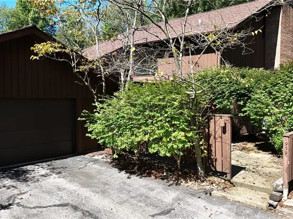 1939 Pine Dr, Kent, OH 44240