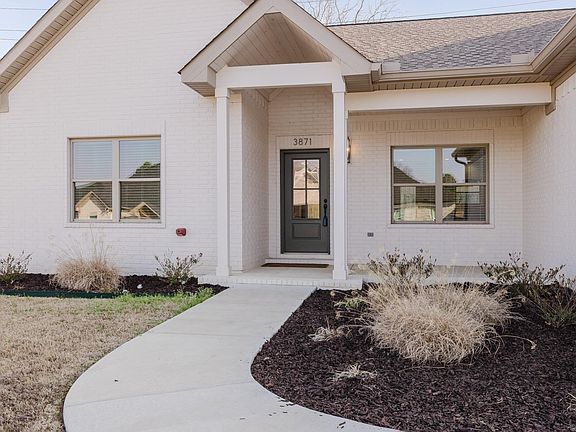 4th image of 3871 Spencer Crossing Dr