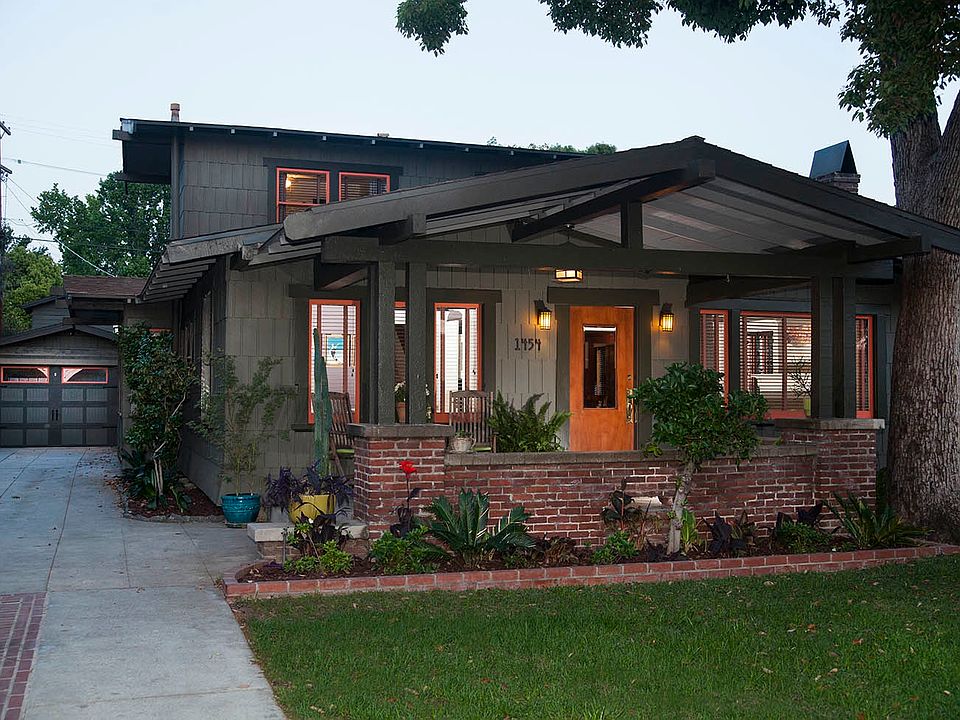 1st image of 1454 Armadale Ave