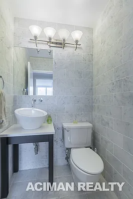 Sold by Aciman Realty LLC | media 7