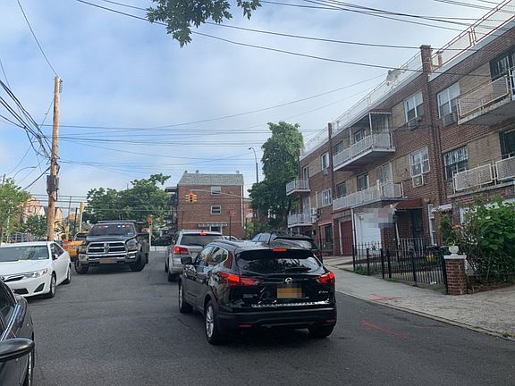 5th image of 4513 74th St