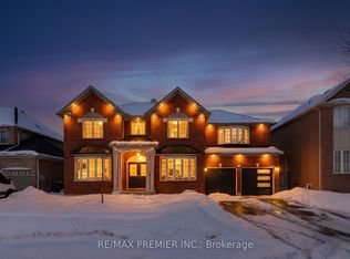 10 Pali Dr, Brampton, ON L6P 1G3